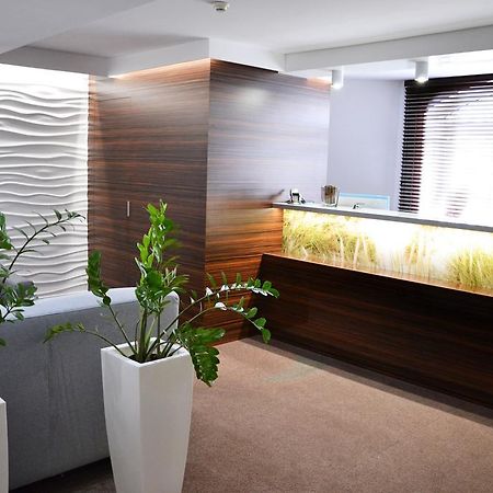 Hotel Orlik Płońsk Esterno foto